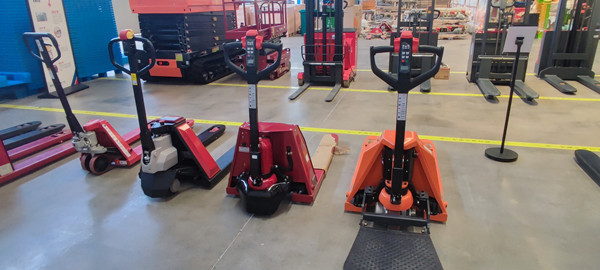 電動叉車在夏季使用的注意事項 電動叉車在夏季使用的注意事項